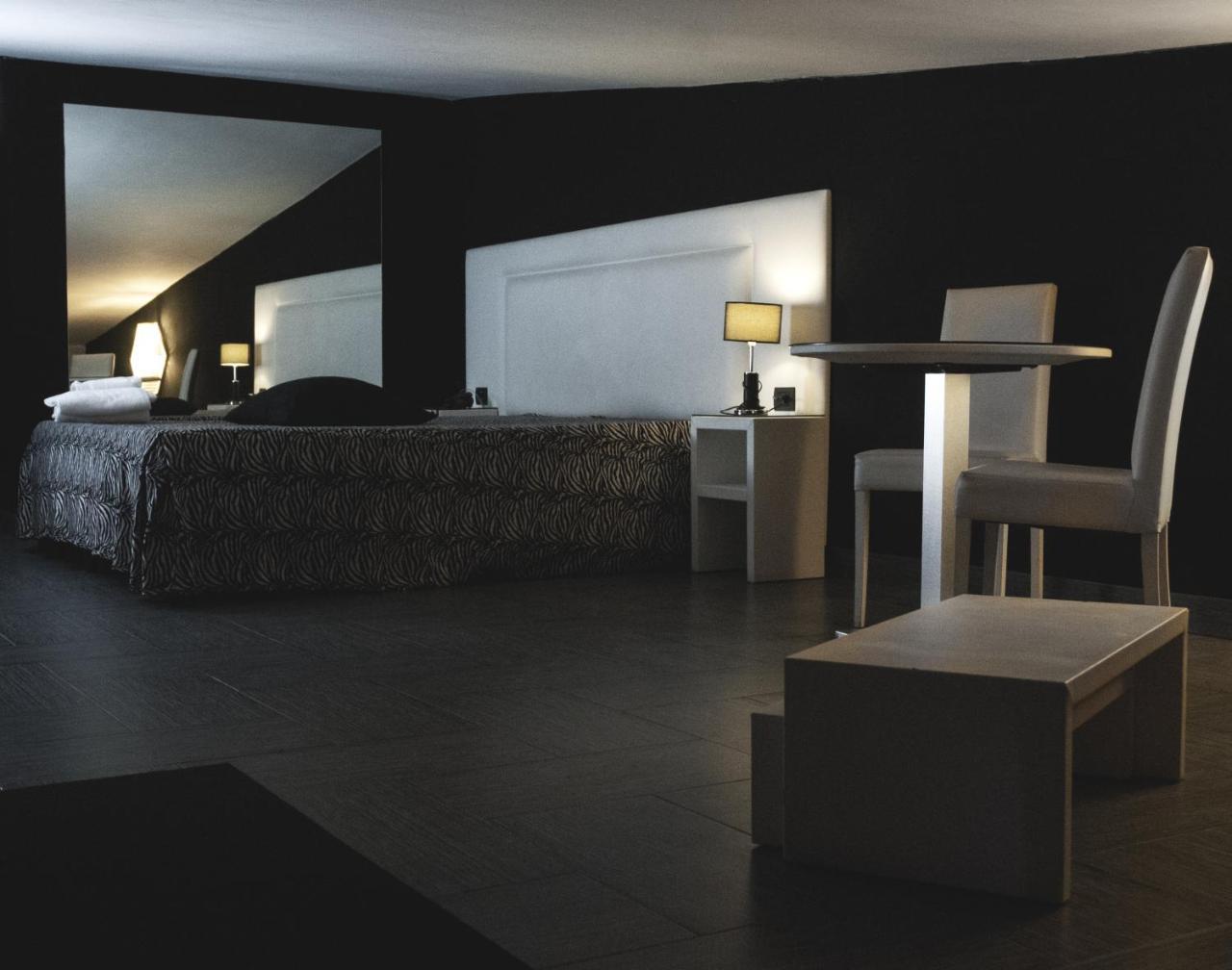 Hotel Masaniello Luxury Casoria Exterior photo